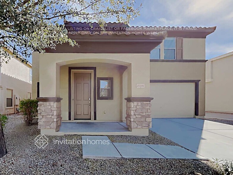 Primary Photo - 21181 E Stonecrest Dr