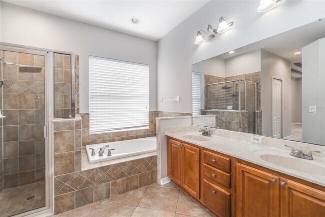 Building Photo - 21745 Garden Walk Loop