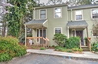 Building Photo - Rare End-Unit Townhome in Carrboro with Beautiful Updates! Available Early July!