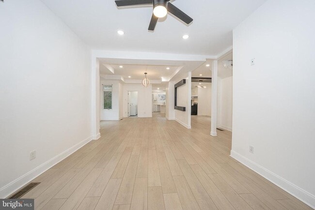 Building Photo - 622 Spring Ave