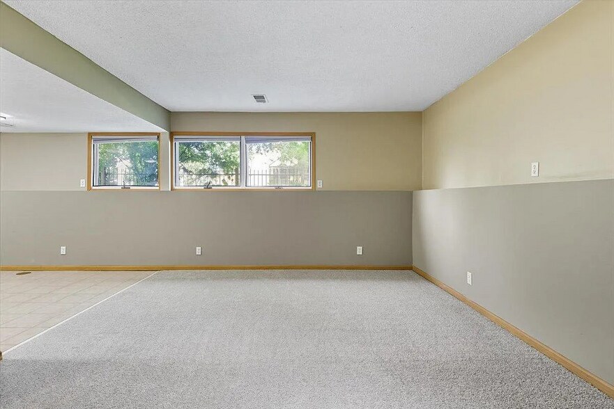 Building Photo - 435 Greenwood Ave