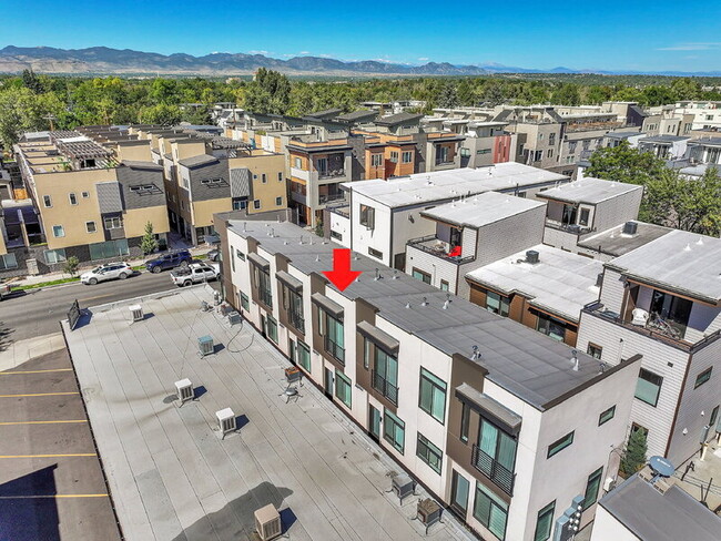 Building Photo - 4432 Tennyson St