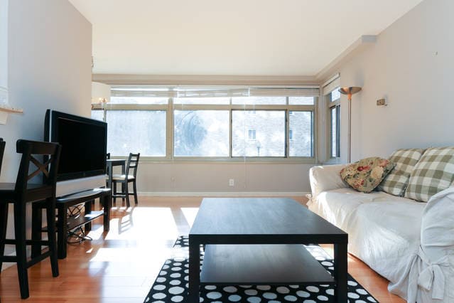 Building Photo - 2401 H St NW