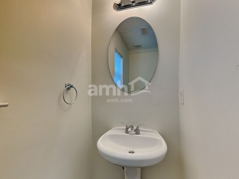 Building Photo - 2809 Reid Meadows Dr