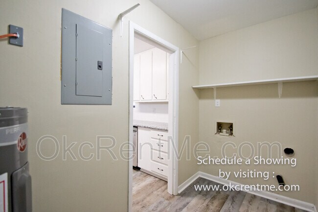 Building Photo - 1100 Belair Rd