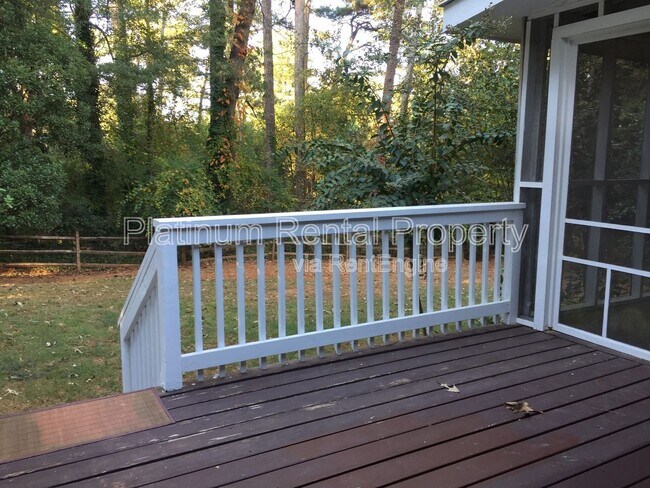 Building Photo - 9775 Loblolly Ln