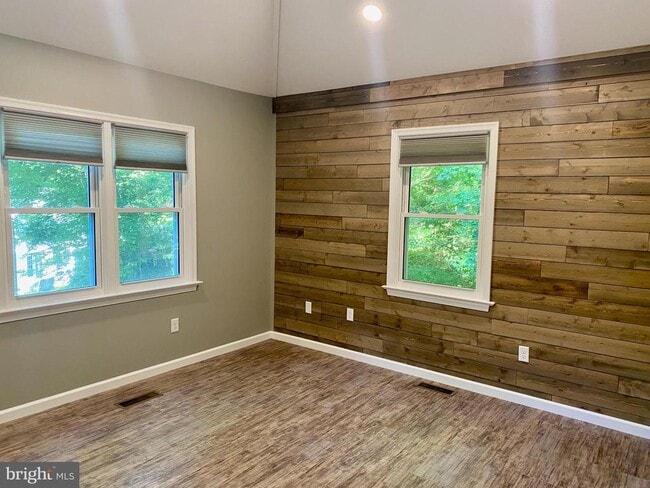 Building Photo - 723 McCormick Rd