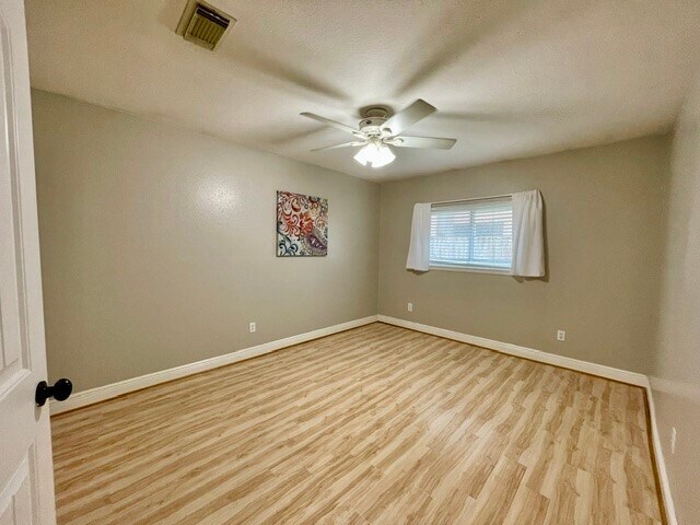 Building Photo - 13506 Spring Ct