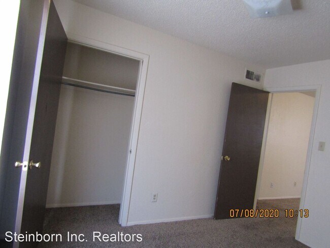 Building Photo - 1100 La Fonda Dr