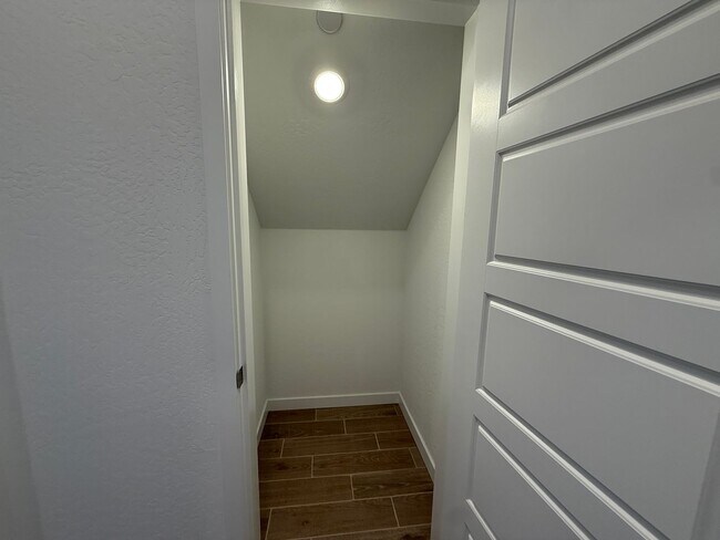 Building Photo - Brand new stunning 4-bedroom, 2.5-bathroom home in the desirable Clovis, CA