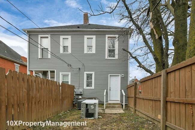 Building Photo - 362 N Garfield Ave