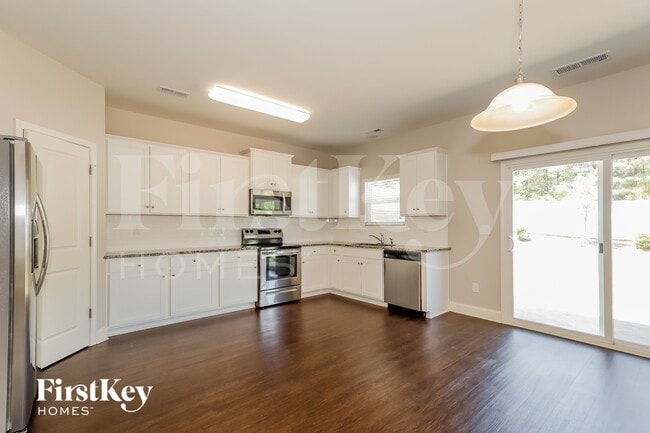 Building Photo - 9026 Evans Woods Dr