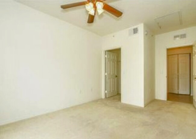 Building Photo - 20230 Estero Gardens Cir