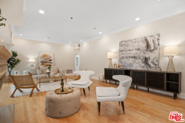 Building Photo - 11840 Dorothy St