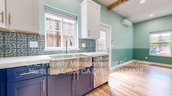Building Photo - 2310 Wicket Ave