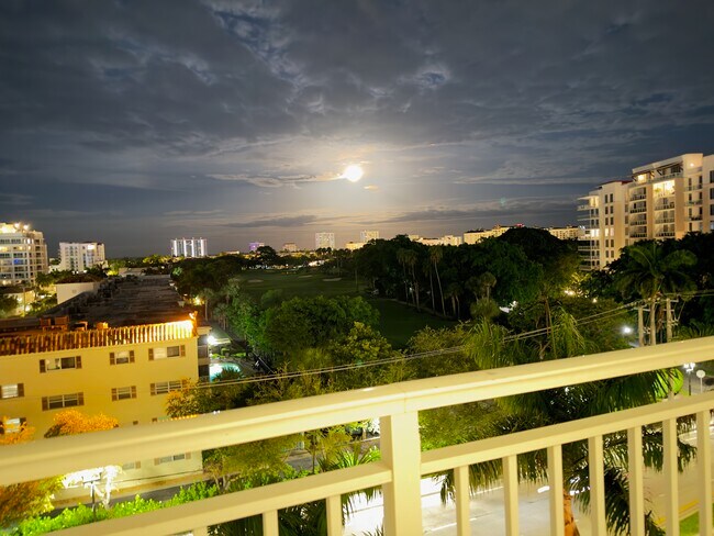 Building Photo - 99 SE Mizner Blvd