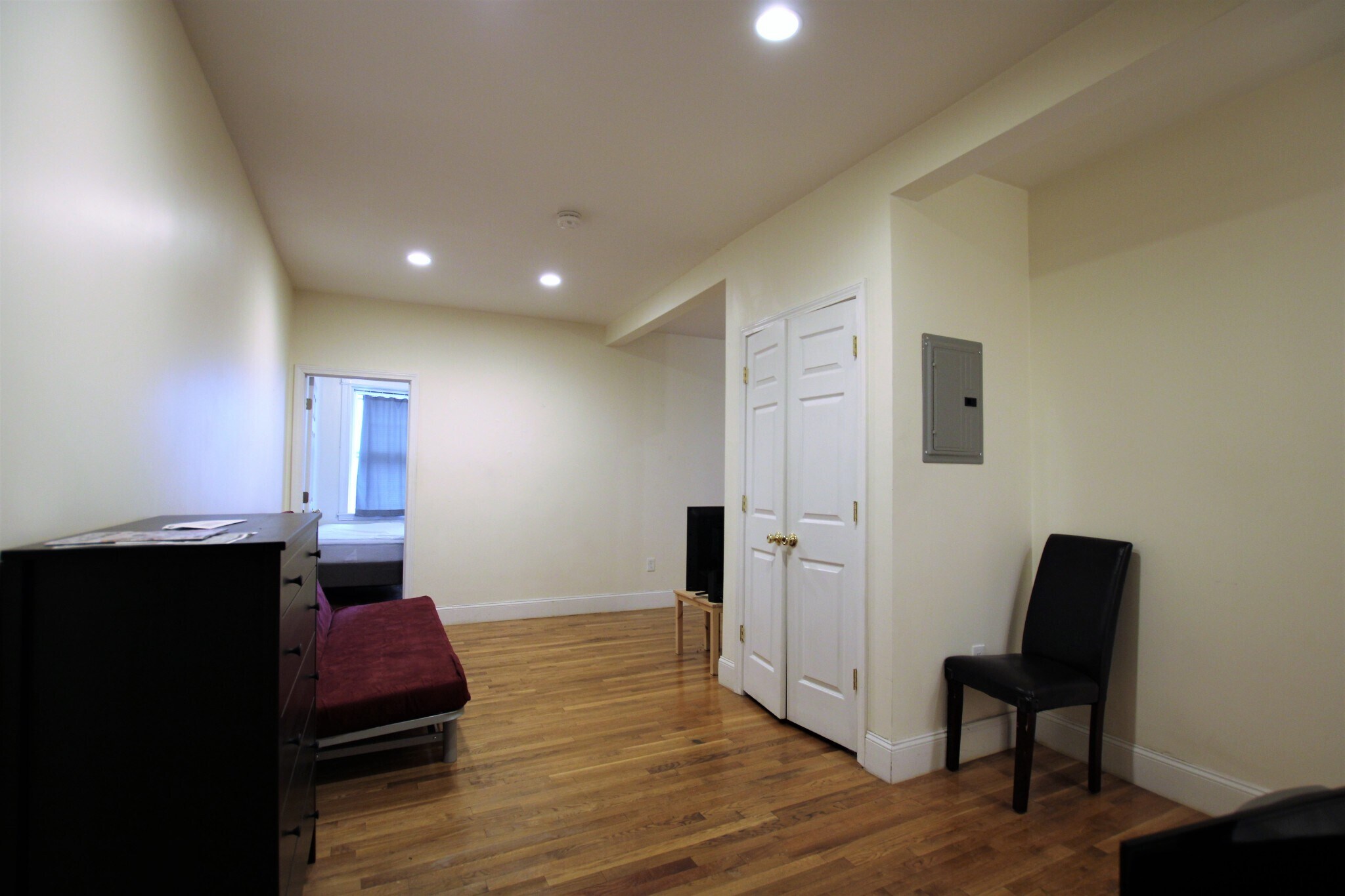 Building Photo - 1868 Commonwealth Ave