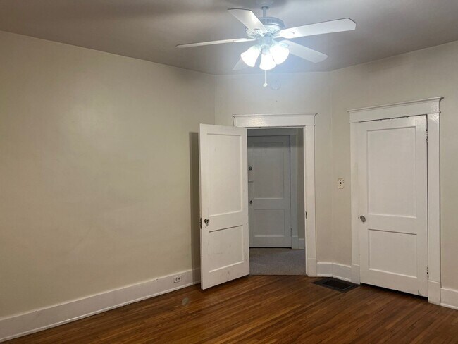 Building Photo - 2502 Blair Blvd