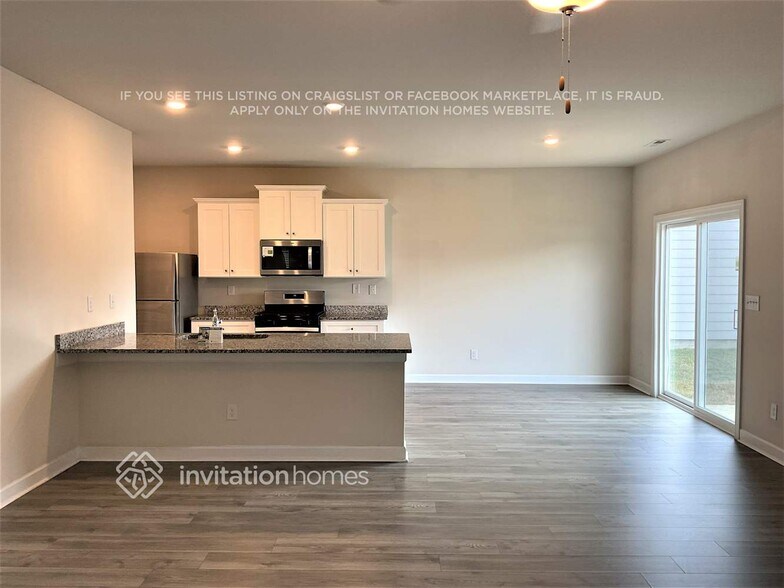 Building Photo - 2314 Alberto Dr