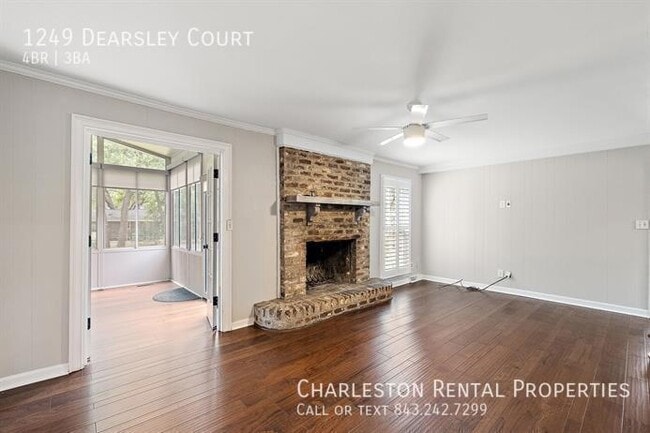 Building Photo - 1249 Dearsley Ct