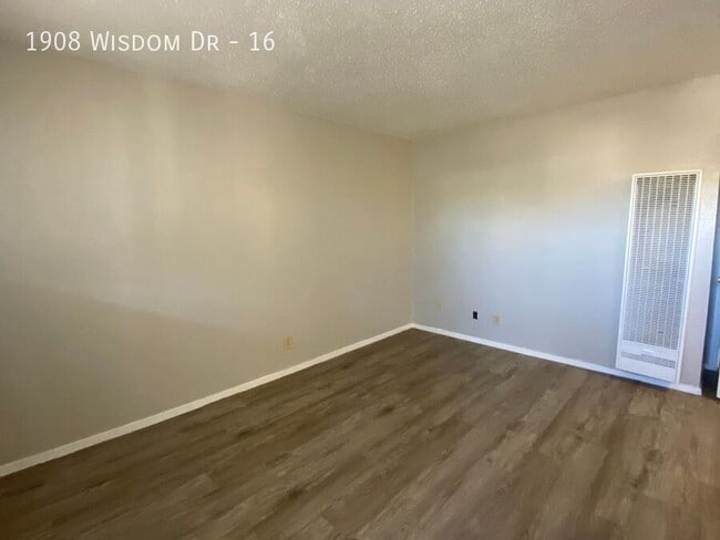 Building Photo - 1908 Wisdom Dr