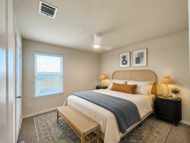 Building Photo - 2119 Del Mar Dr