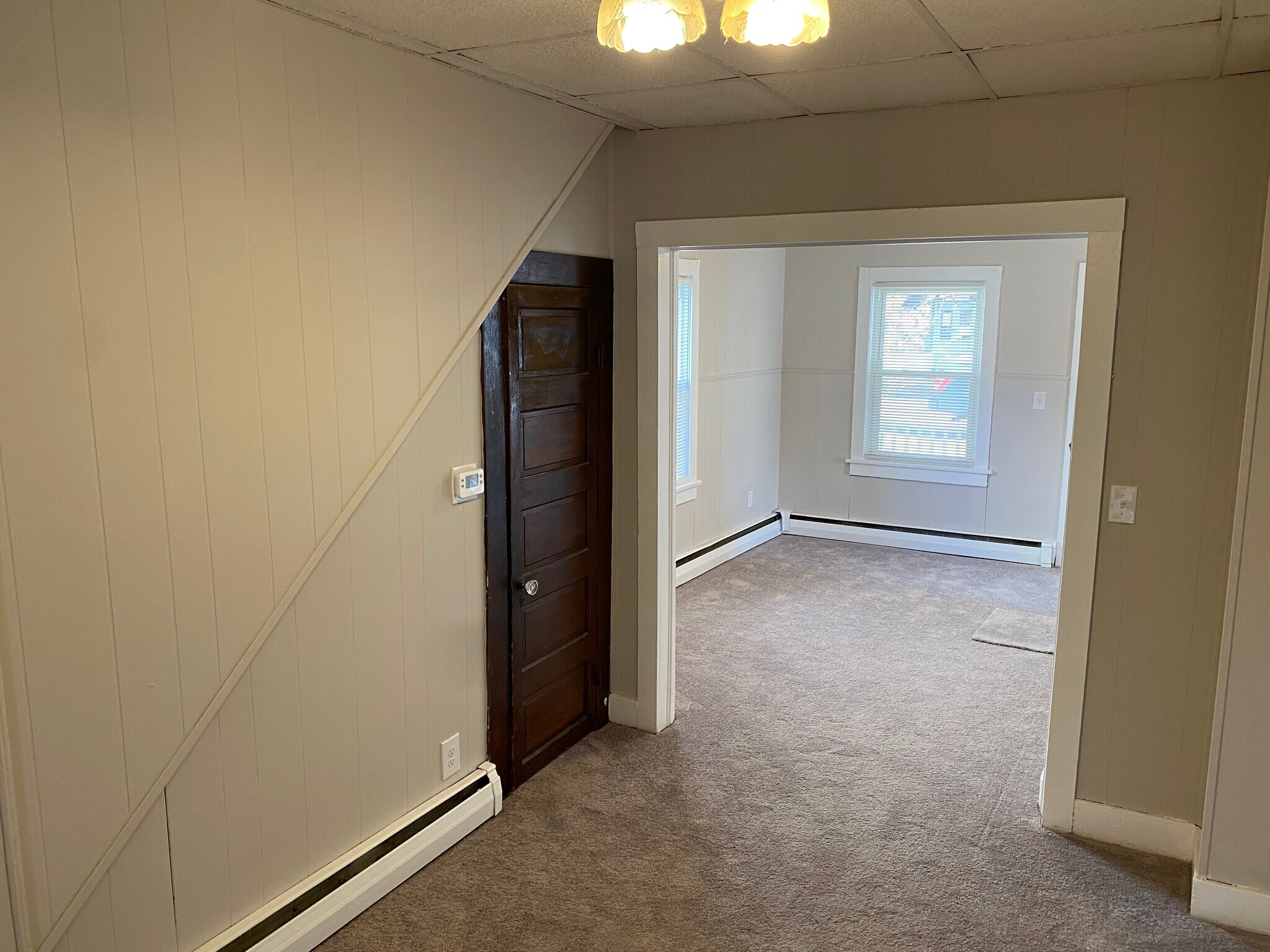 Building Photo - 123 Main St