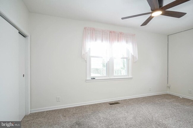 Building Photo - 20 Landing Rd