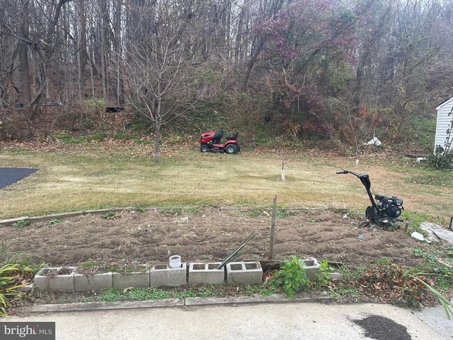 Building Photo - 695 W Kings Hwy