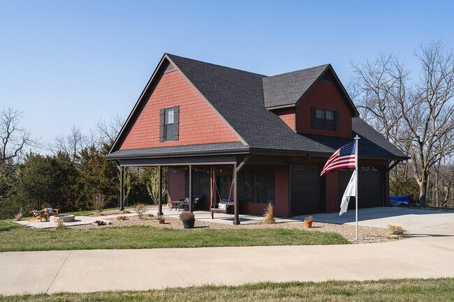 Building Photo - 8740 S Smith Hatchery Rd