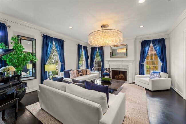 Building Photo - 5305 Fieldwood Dr