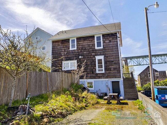 Building Photo - 103 Washington St