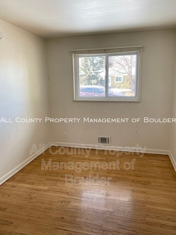 Building Photo - 260 30th St