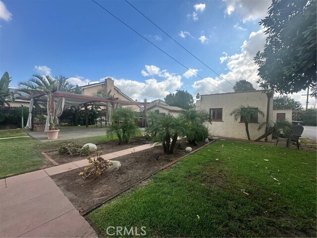 Building Photo - 3820 Muscatel Ave