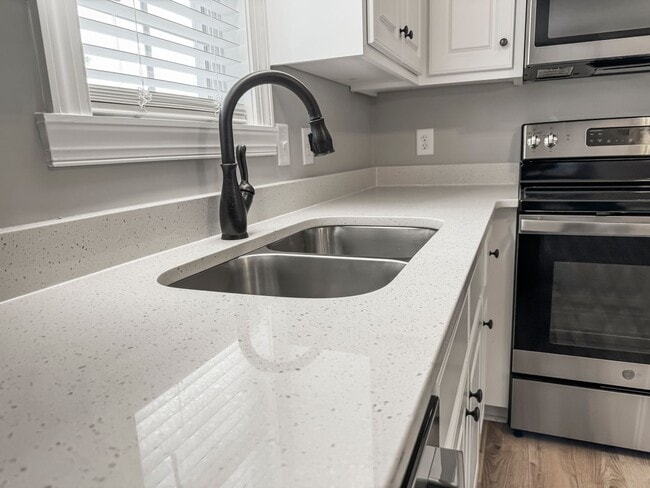 Building Photo - Introducing Your Dream Home in Nash County's Tar River Reservoir Area!  Lawn Care Included!