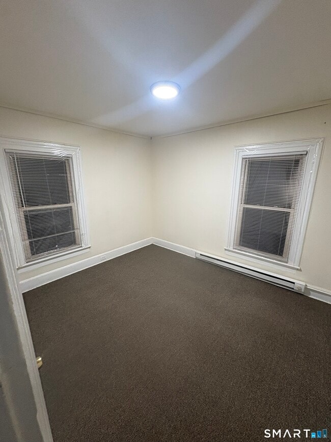 Building Photo - 31 Coe St