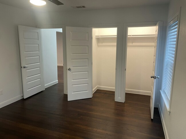 Building Photo - 4217 Curzon Ave