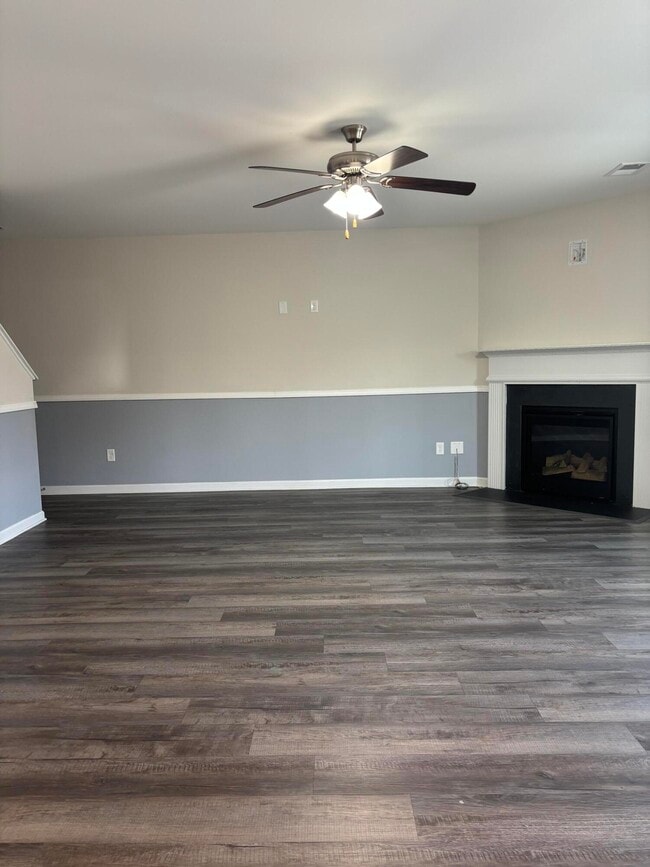 Building Photo - 335 Niblick Dr