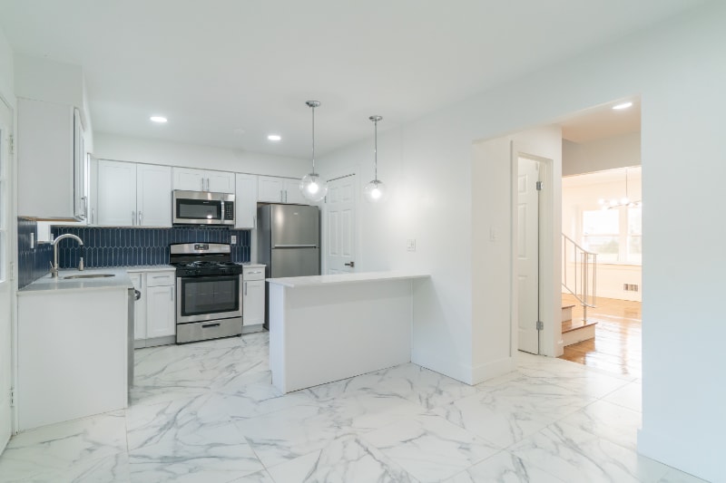 Building Photo - 501 Adams Ln