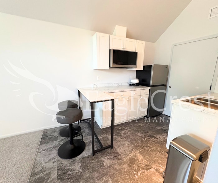 Building Photo - Brand-New Bright & Open Studio Apartment ~ $300.00 OFF 2nd Month Rent!!