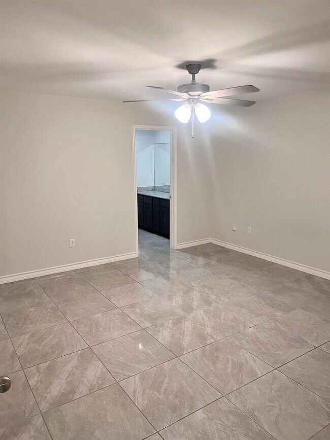 Building Photo - 5412 Capilla St