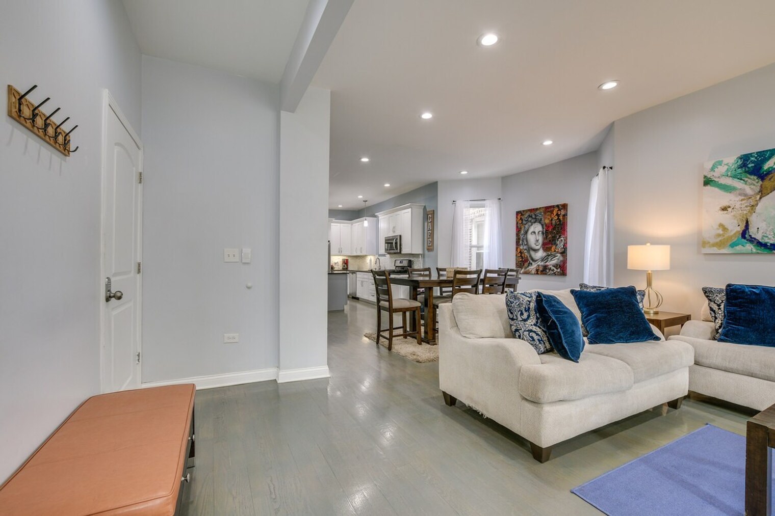 Building Photo - 4904 W Fulton St