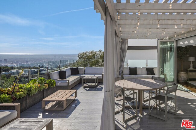 Building Photo - 9318 Warbler Way