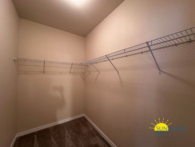 Building Photo - Stunning  3 Bedroom Townhouse in Fort Walton