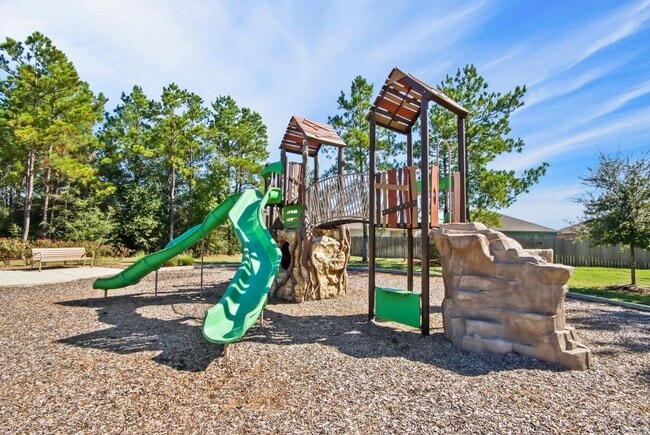 Building Photo - 20112 Leaf River Cir