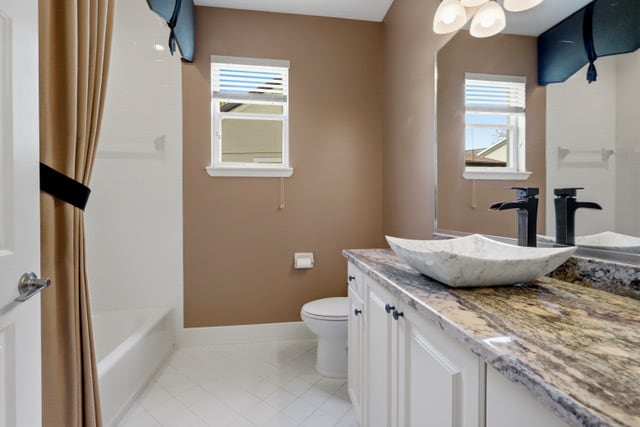 Building Photo - 312 W Lake Victoria Cir