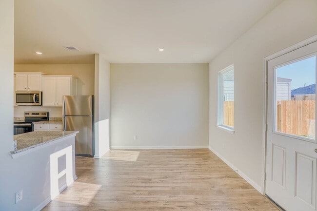 Building Photo - 8202 Blooming Meadow Ln