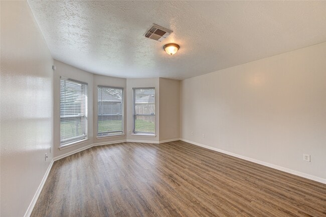 Building Photo - 14123 Torrey Forest Dr
