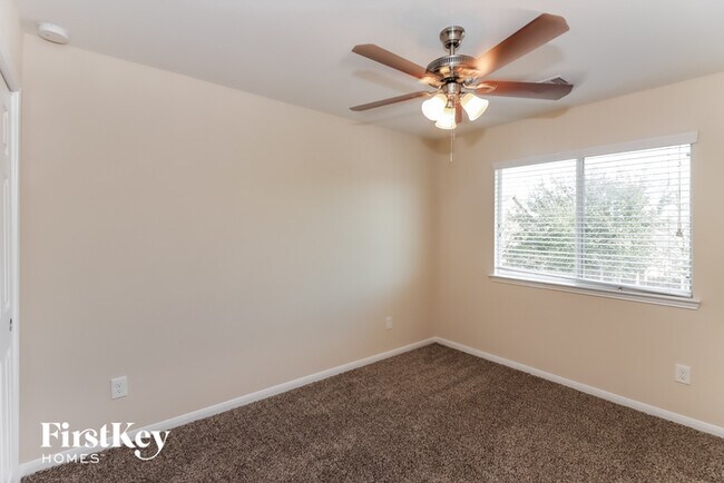 Building Photo - 7202 Autumn Sun Dr