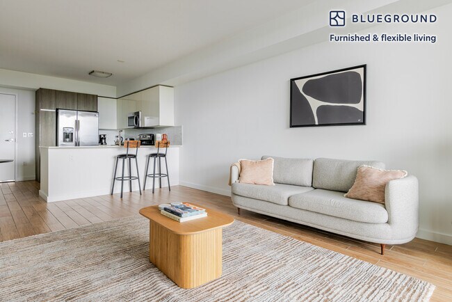 Building Photo - 1501 SW 37th Ave